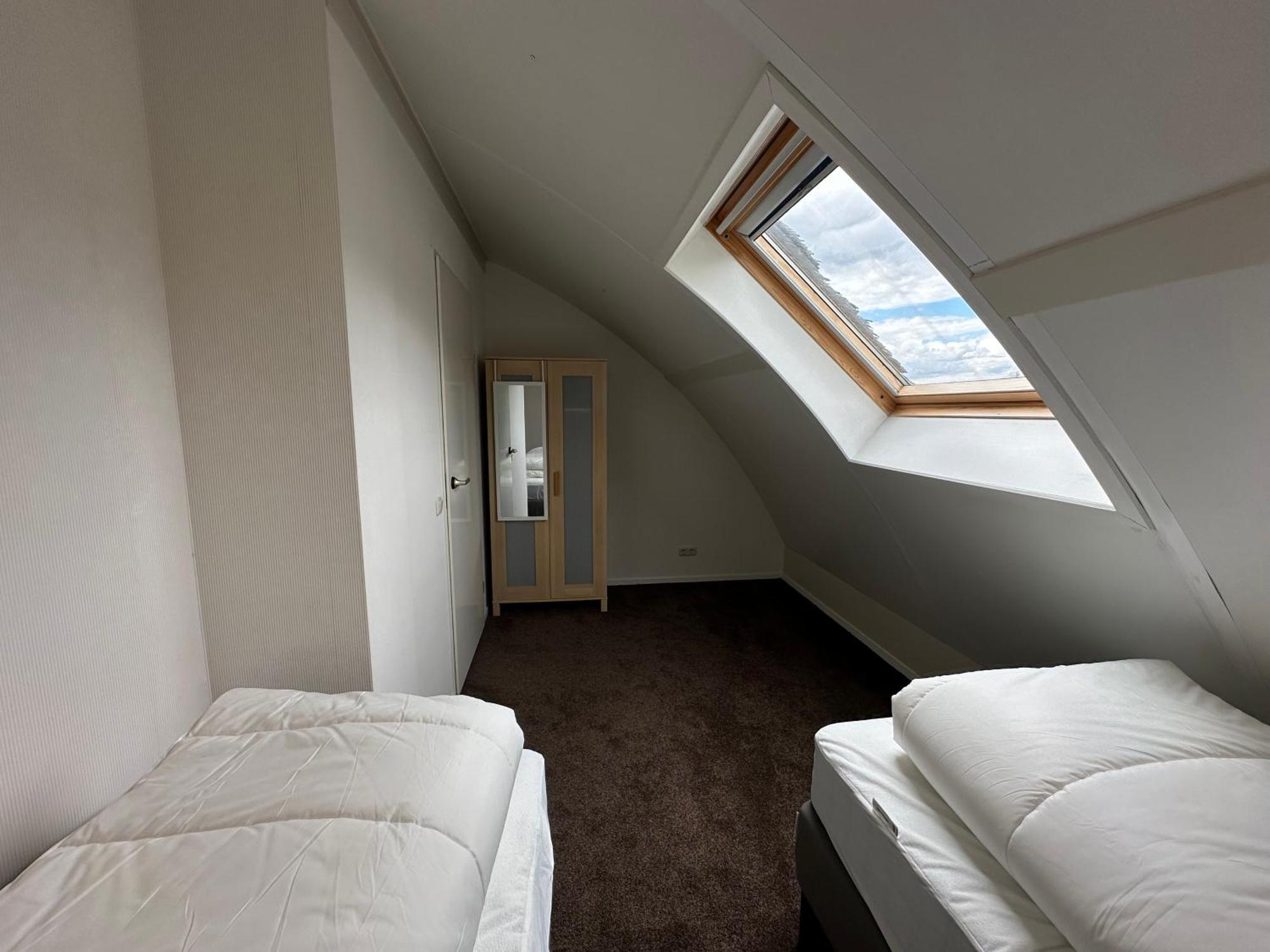 Bungalowpark De Kremmer Gasselte Zimmer foto
